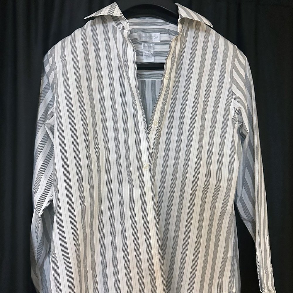 Worthington Non Iron Gray Stripe Button Up Long Sleeve Shirt (Size 4)